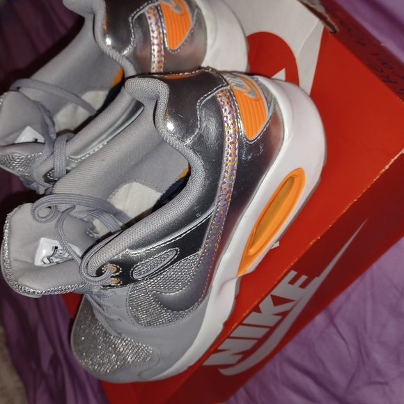 Nike womens Air Max - Picture 3 of 10